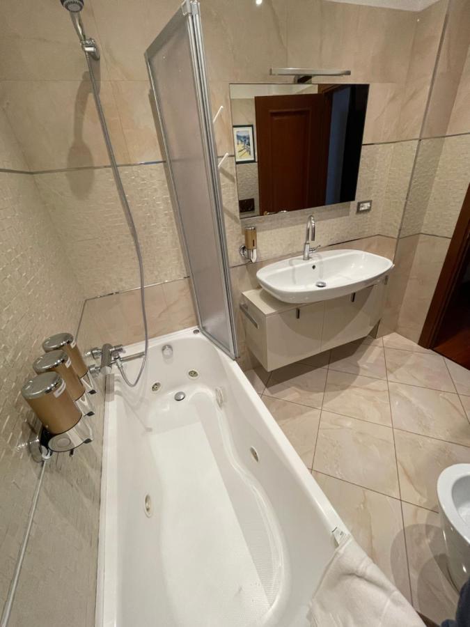 Casa Alessi In Elegant, Spacious And Comfortable Apartment *